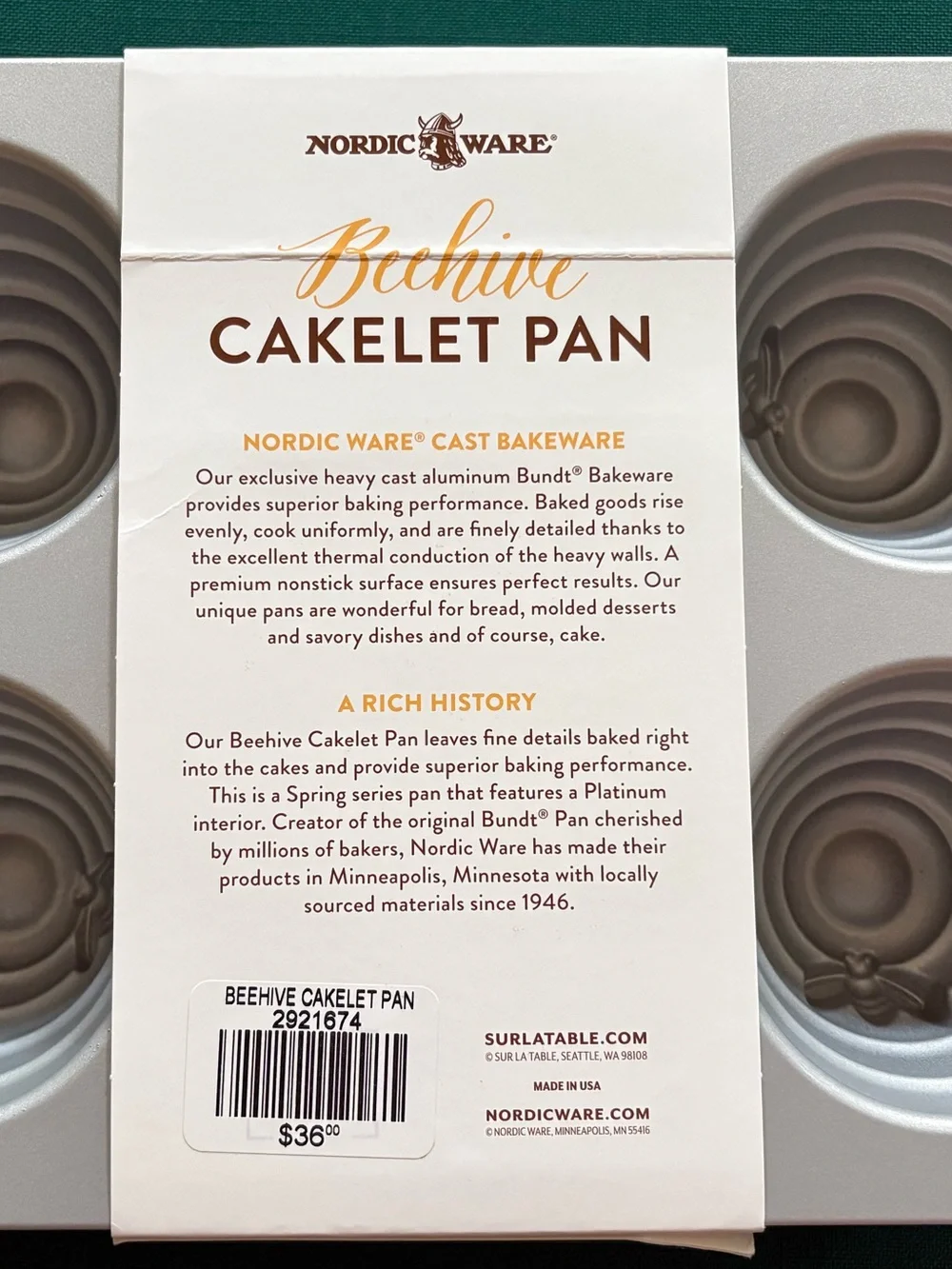NEW Nordic Ware Cast Bakeware Beehive Cakelet Pan NWT